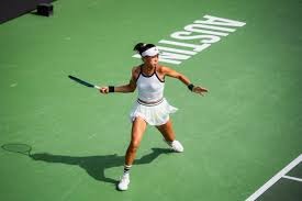 解析西雅图水手队如何通过核心球员的长期化合同构建球队基石